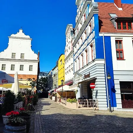 River House - Z Ogródkiem *