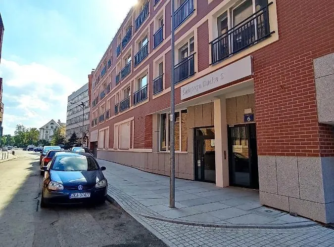 River House - Z Ogródkiem *